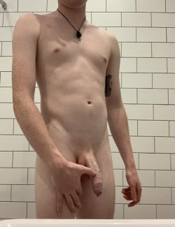 Nice smooth shaved cock on this guy