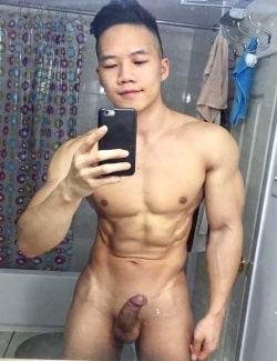 Sexy nude asian muscle boy